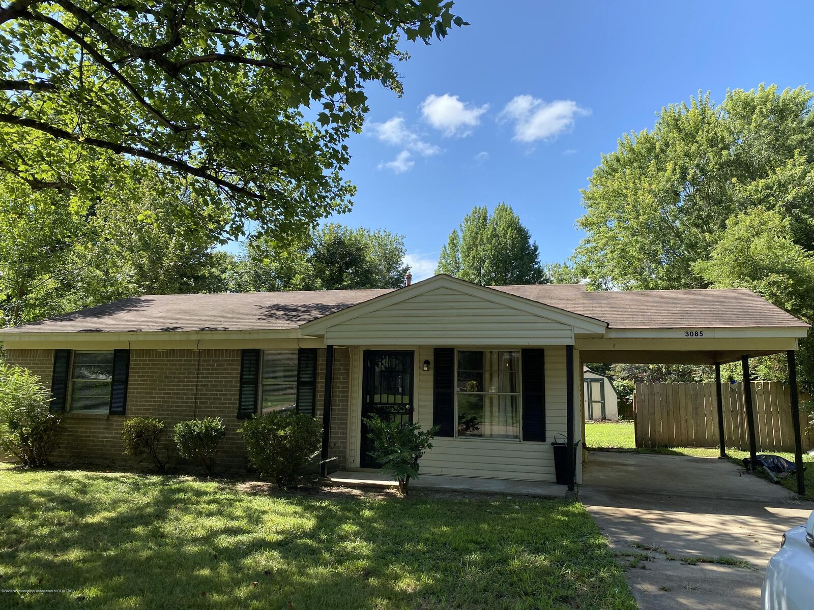 Property Photo:  3085 Normandy Drive  MS 38637 