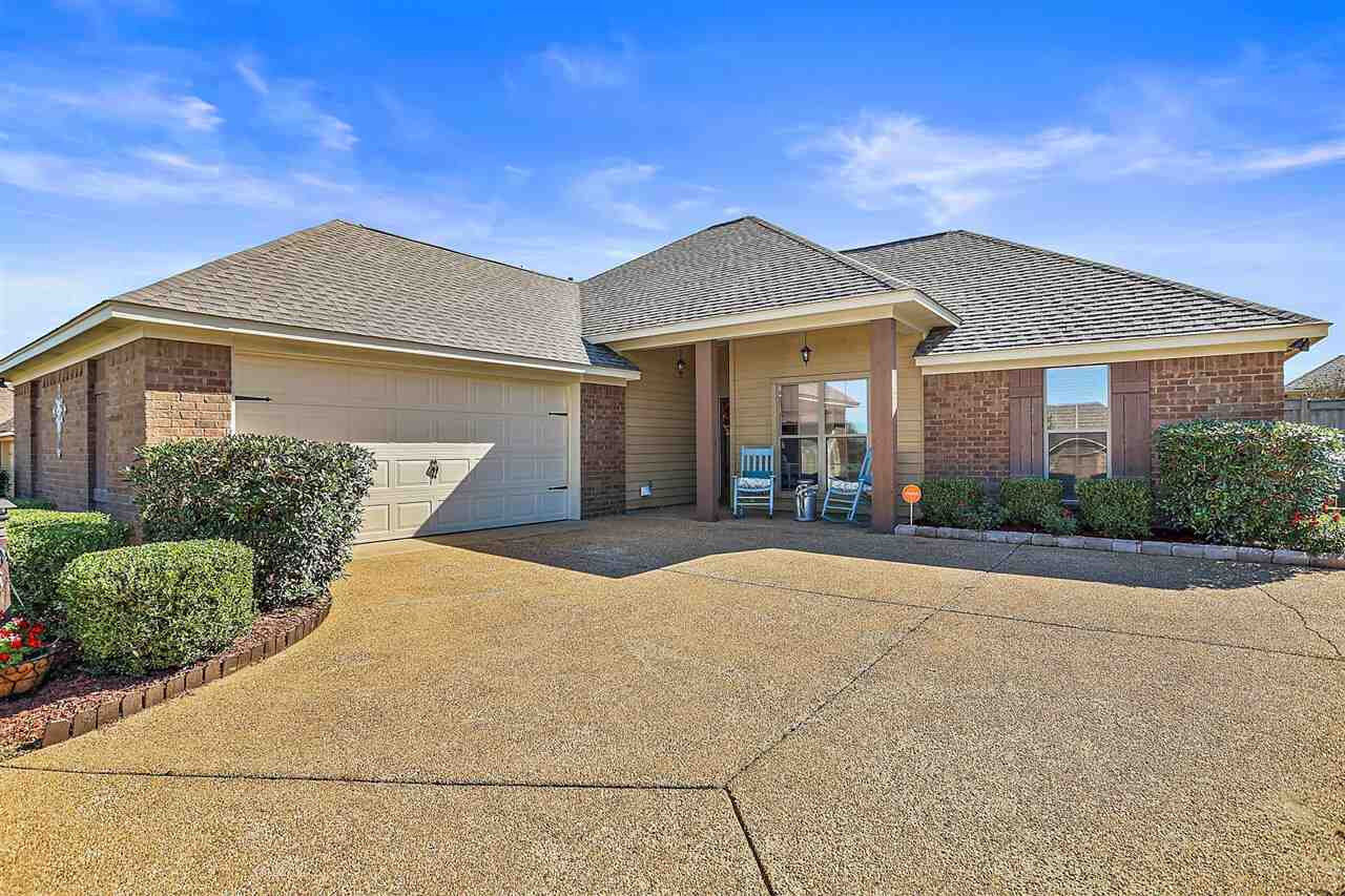 Property Photo: 163 Lakeway Drive MS 39110