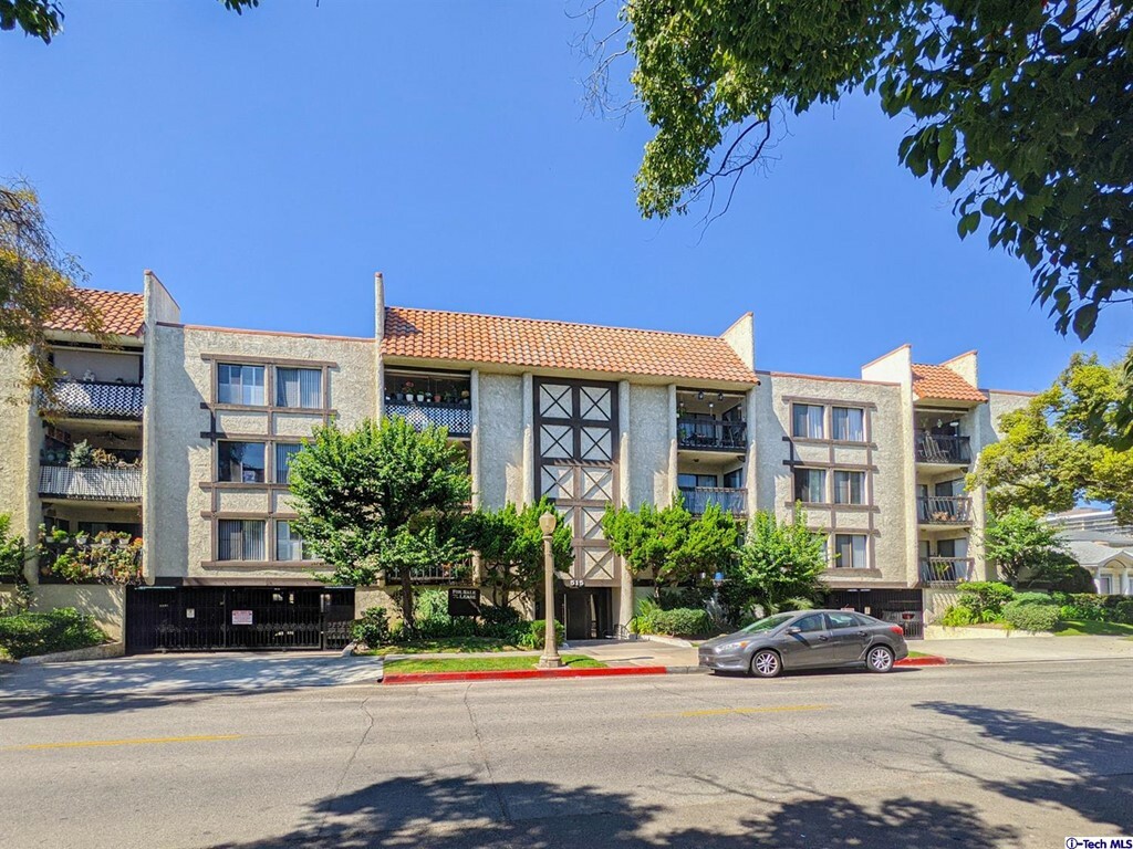 Property Photo:  515 N Jackson Street 212  CA 91206 