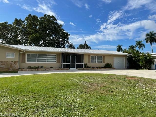 Property Photo:  1406 Argyle Drive  FL 33919 