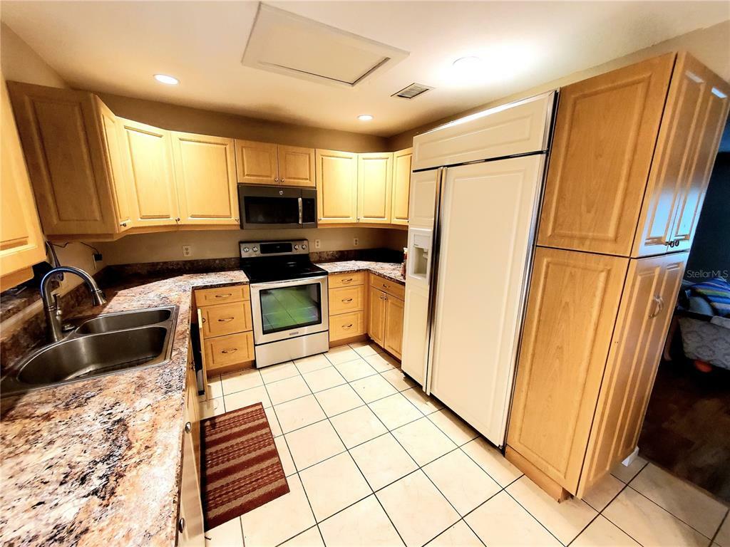 Property Photo:  1061 Citrus Road  FL 34293 