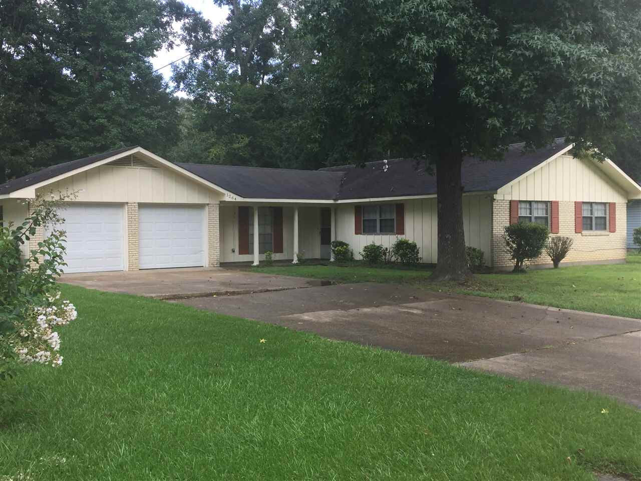 Property Photo: 1264 Wooddell Drive MS 39212