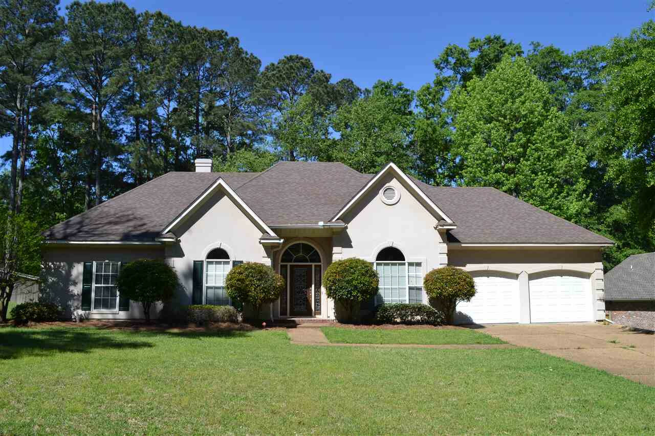 Property Photo:  120 Silvertree Crossing  MS 39110 