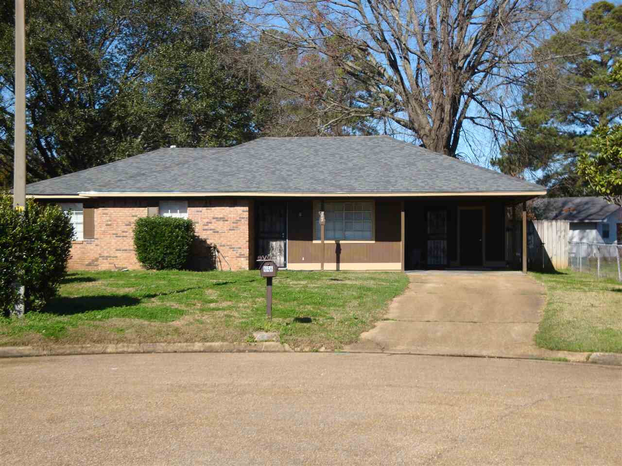 Property Photo:  646 Lake Glen Place  MS 39213 