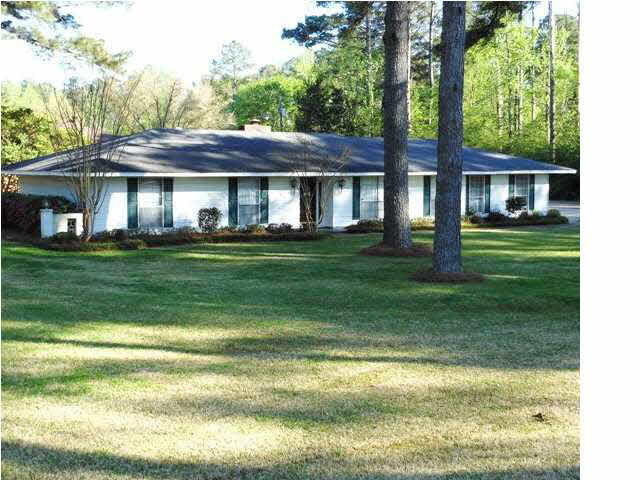 Property Photo:  105 Deborah Drive  MS 39042 