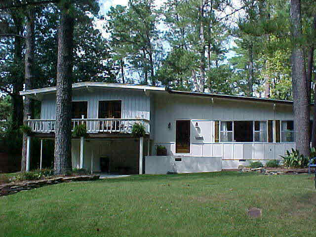 Property Photo:  4007 Berkley Drive  MS 39211 