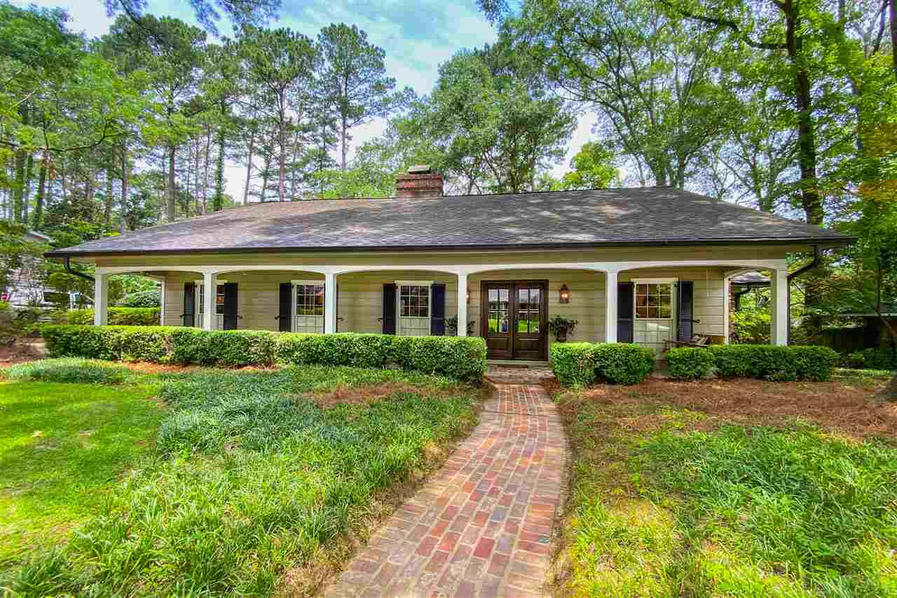 Property Photo:  5440 Saratoga Drive  MS 39211 