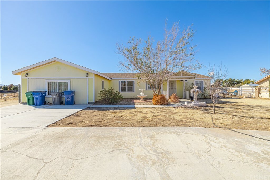 Property Photo:  48243 90th Street W  CA 93536 