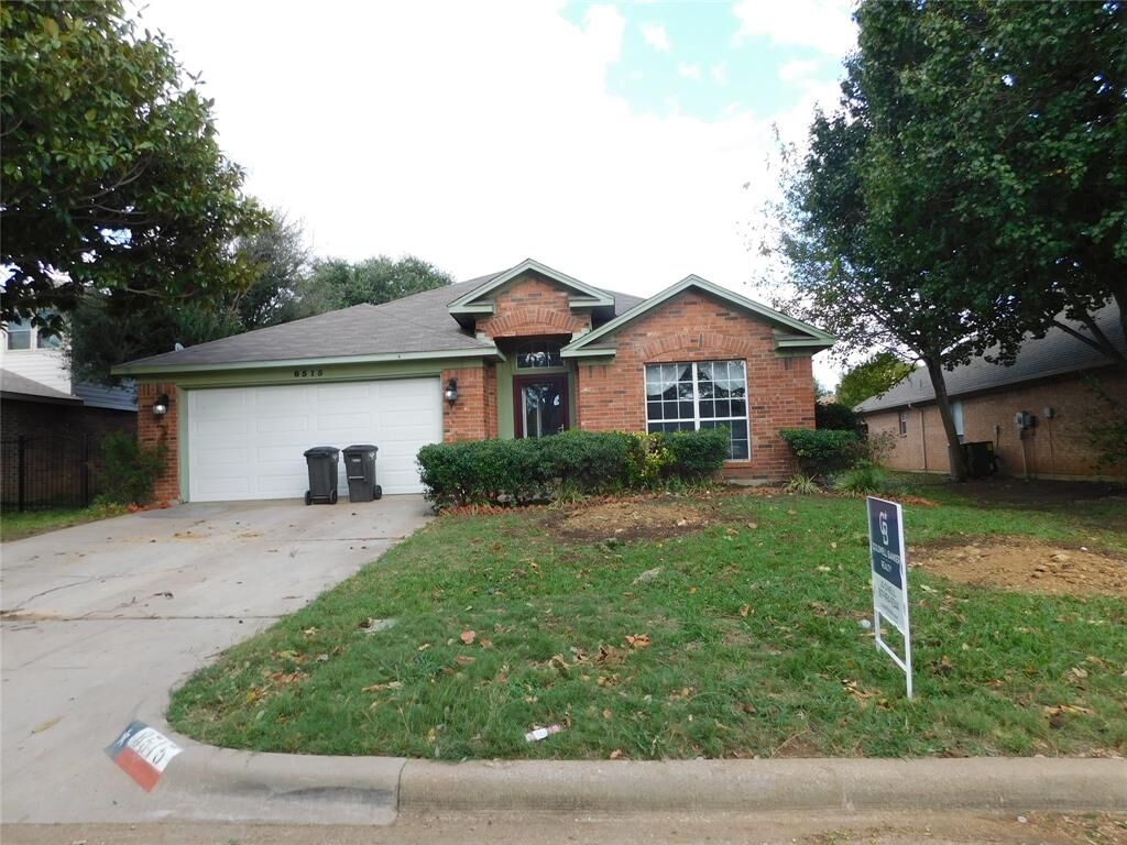 Property Photo:  8515 Auburn Drive  TX 76123 