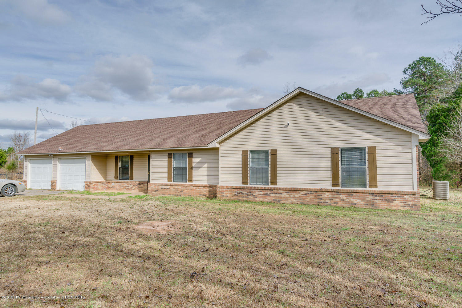 Property Photo: 249 Dogwood Hill Road MS 38603