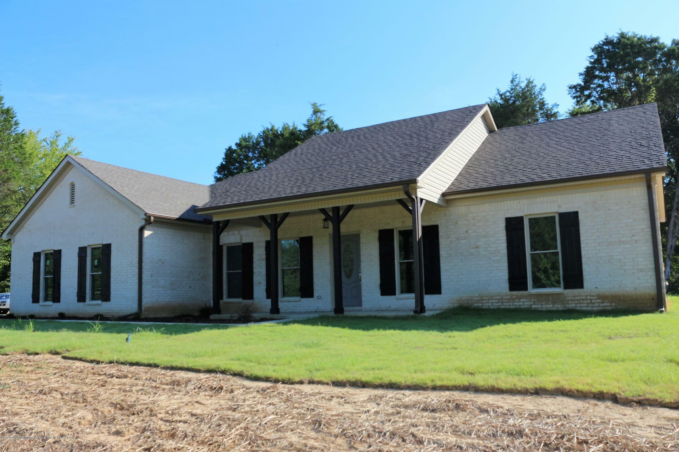 Property Photo: 1084 French Road MS 38611