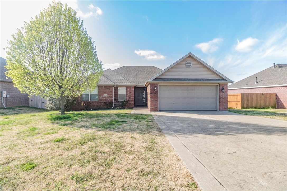 Property Photo: 2123 Sweetwater Ranch Avenue AR 72764