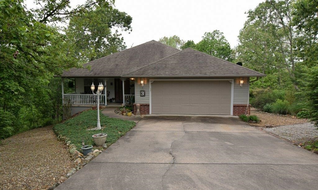 Property Photo:  3 Aberfeld Place  AR 72715 