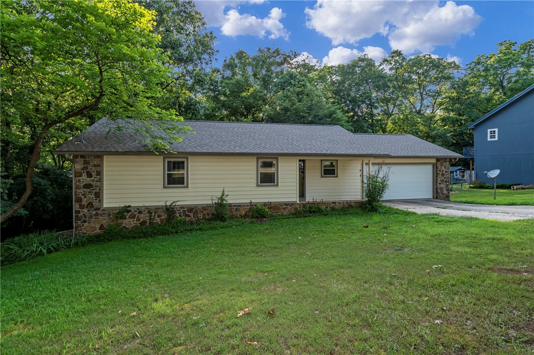 Property Photo:  54 N Wildwood Drive  AR 72756 