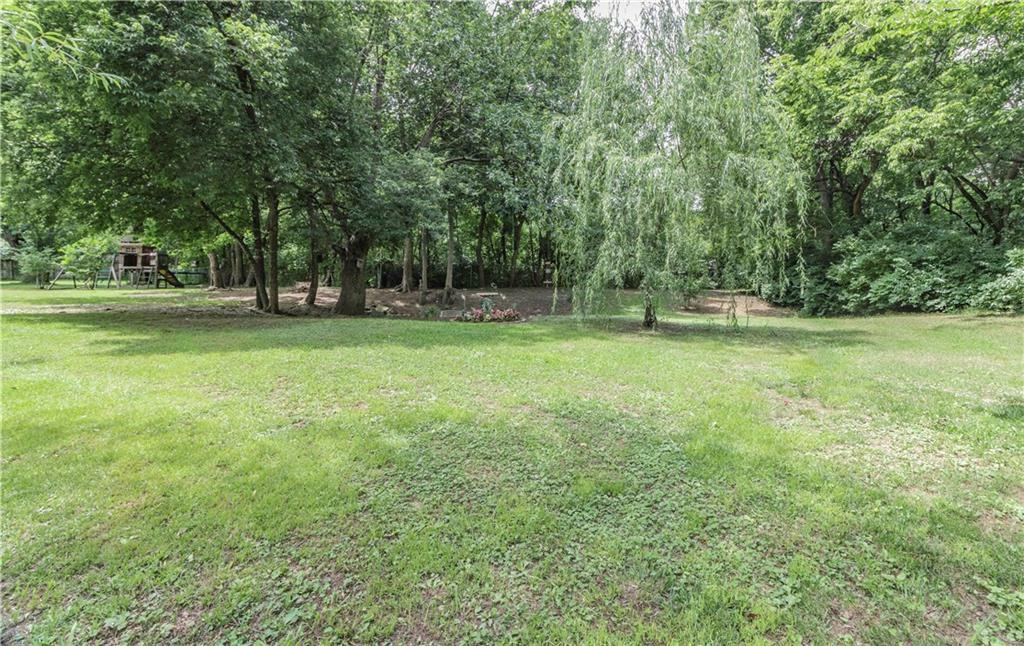 Property Photo:  956 W Cato Springs Road  AR 72701 