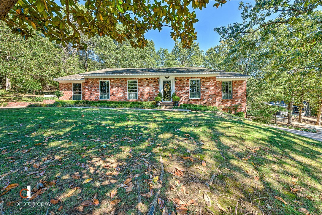 Property Photo:  2100 E Manor Drive  AR 72701 