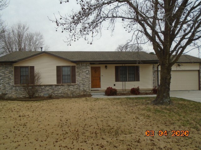 Property Photo:  2065 Chapman Lane  AR 72751 