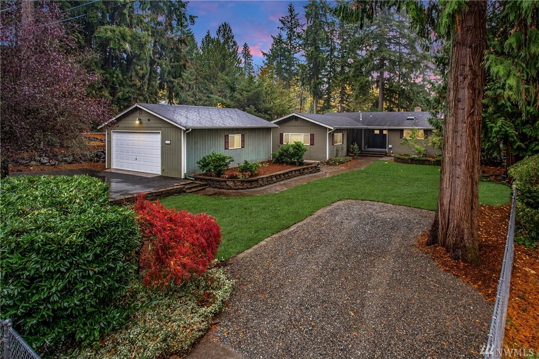 Property Photo:  16945 SE 149th St  WA 98059 