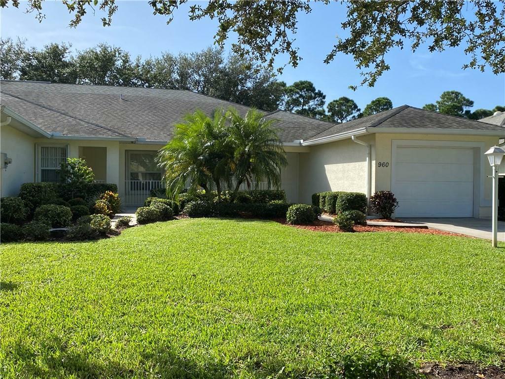 Property Photo:  960 S Easy Street  FL 32958 