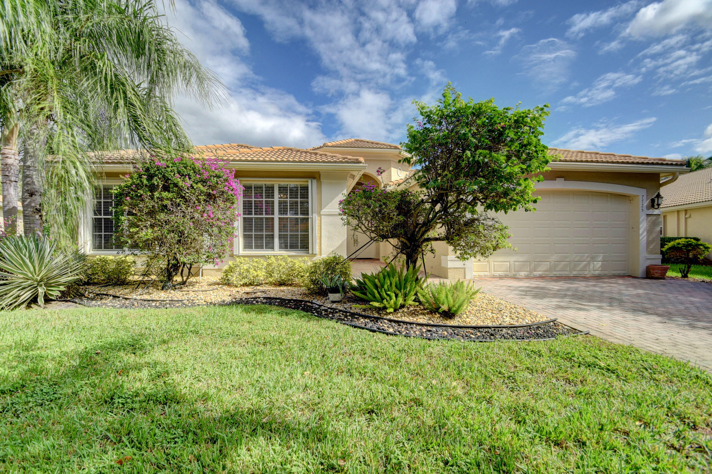 Property Photo: 7725 Royale River Lane FL 33467
