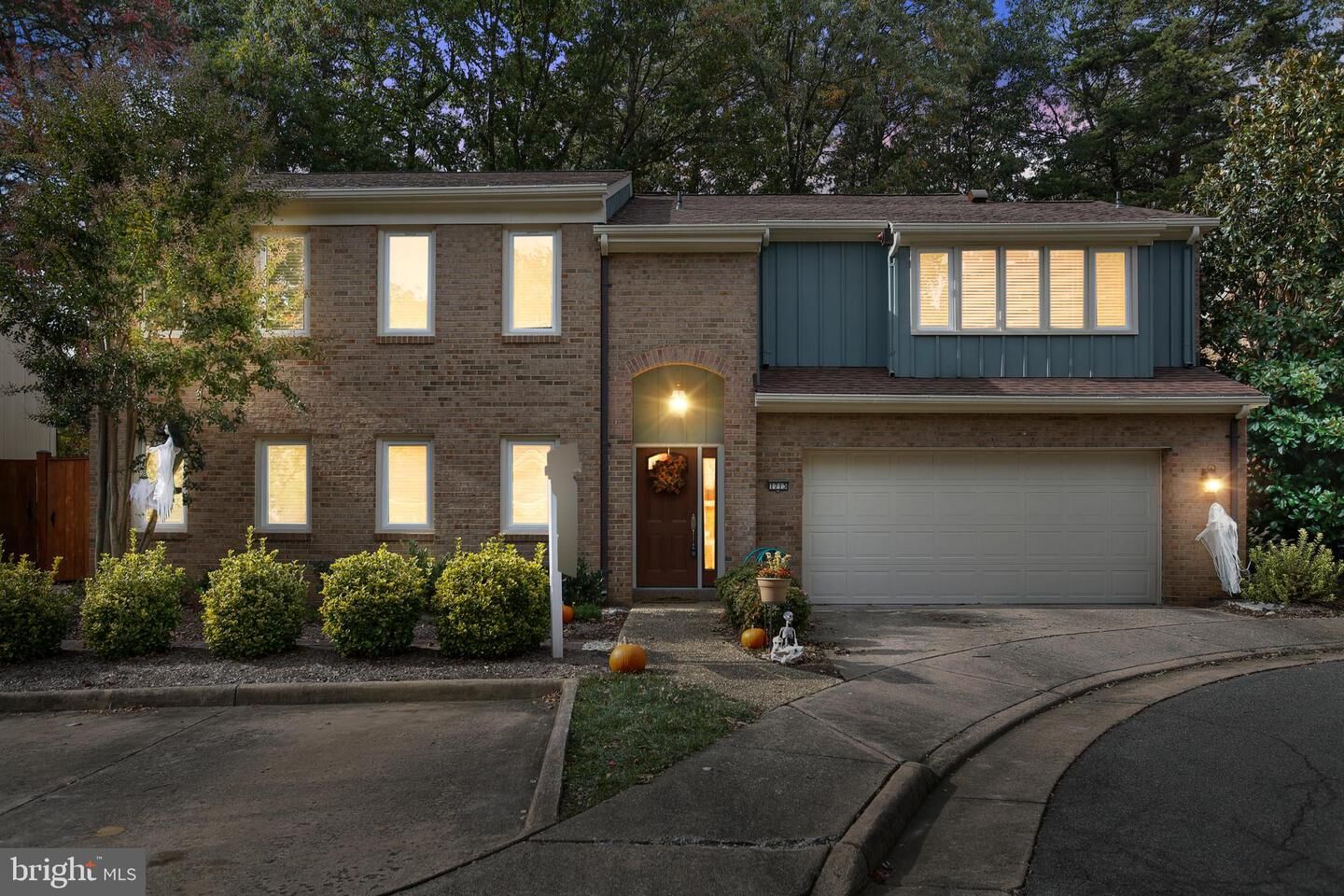 Property Photo:  1713 Maple Hill Place  VA 22302 