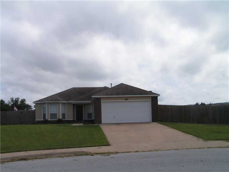 Property Photo:  565 Oakwoods Drive  AR 72727 