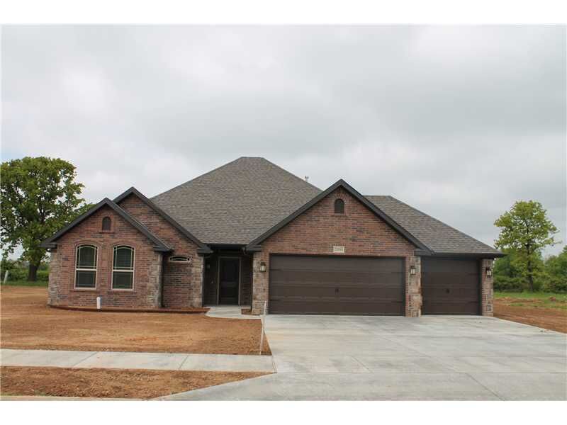 Property Photo: 2001 Brooks Place AR 72758