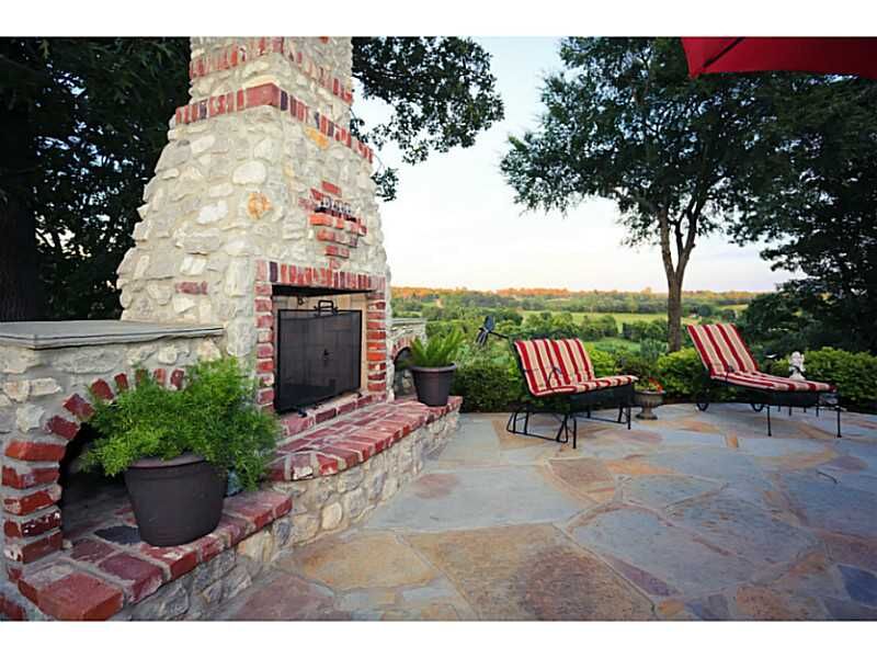 Property Photo: 11925 Beau Chalet Drive AR 72712