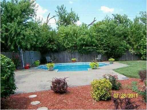 Property Photo:  512 Morrison Place  AR 72762 