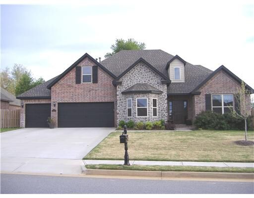 Property Photo:  1721 Quailridge Way  AR 72712 