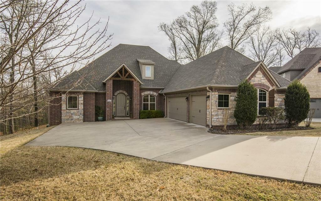 Property Photo: 2403 Willow Street AR 72712