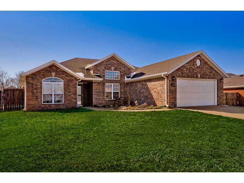 Property Photo:  411 N Firewood Drive  AR 72719 