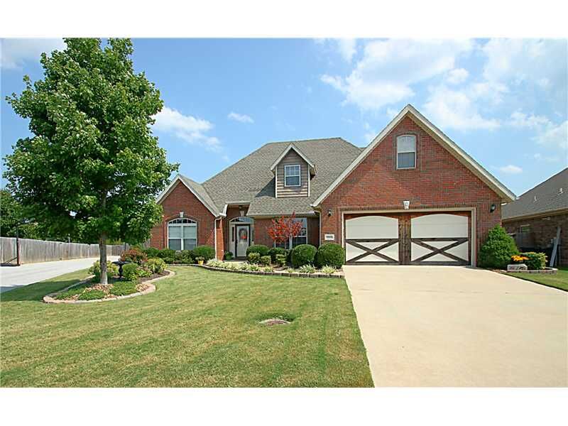 Property Photo: 2205 S 18th Street AR 72758