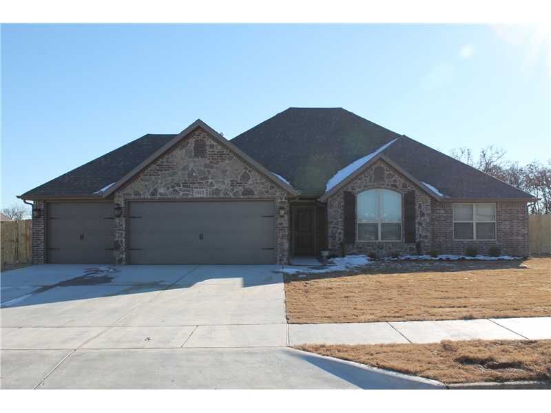 Property Photo: 1902 Brooks Place AR 72758