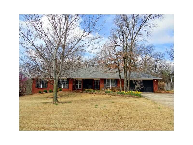 Property Photo:  2347 N Aspen  AR 72701 