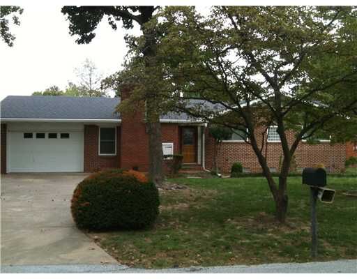 Property Photo:  209 W Highland Street  AR 72761 