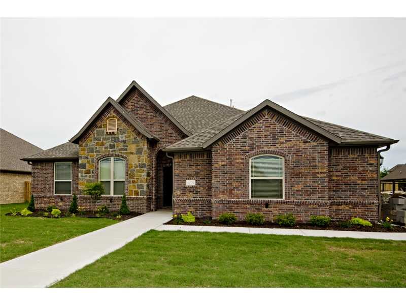 Property Photo: 4401 Canopy Meadows Drive AR 72758