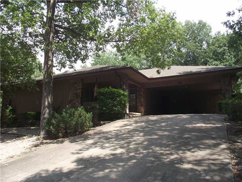 Property Photo: 28 Fenchurch Drive AR 72715