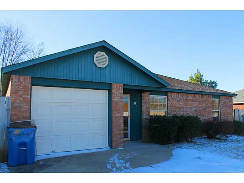 Property Photo: 9 Burnett Circle AR 72712