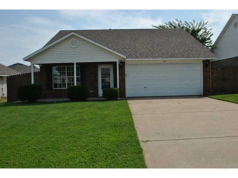 Property Photo:  807 SW Krug Road  AR 72712 