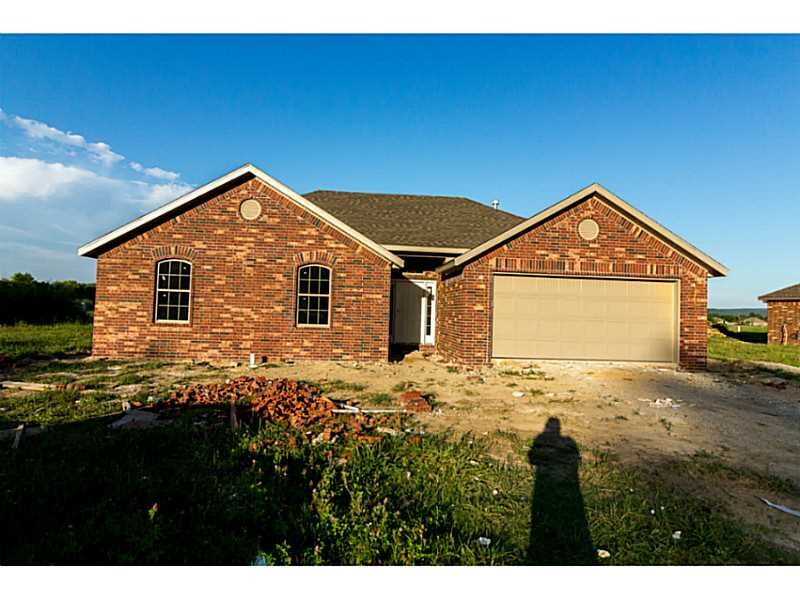 Property Photo:  1272 Willow Oak Street  AR 72727 