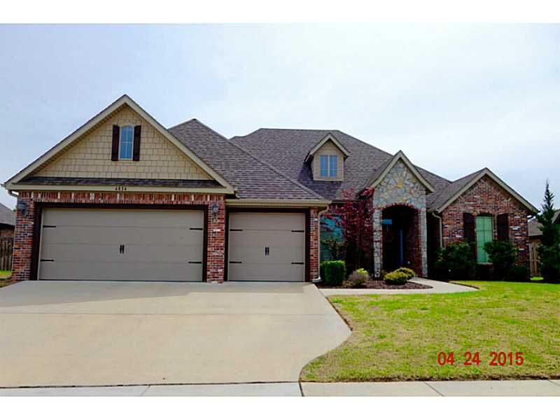 Property Photo: 4834 N Earlywine Drive AR 72764