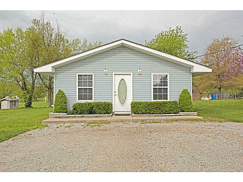 Property Photo: 305 E Summit Drive MO 65647