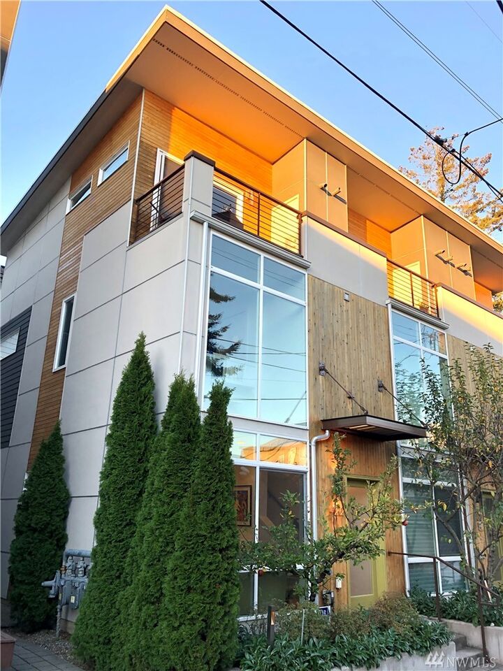 4212 C Linden Ave N C  Seattle WA 98103 photo