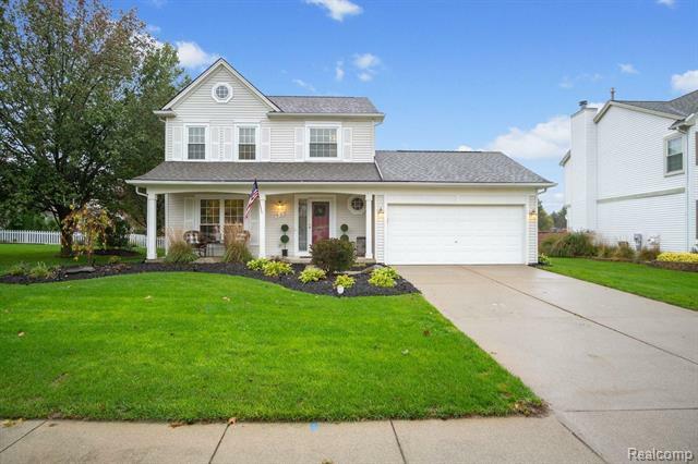 Property Photo:  931 S Parkwood Drive  MI 48178 