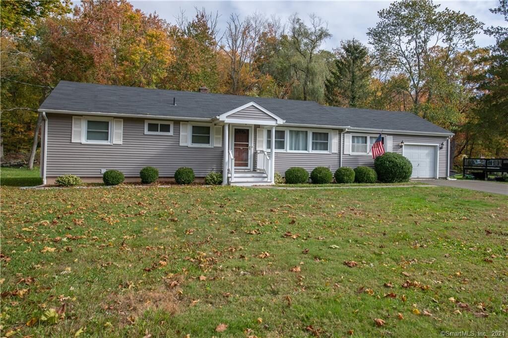Property Photo: 25 Glen Road CT 06471