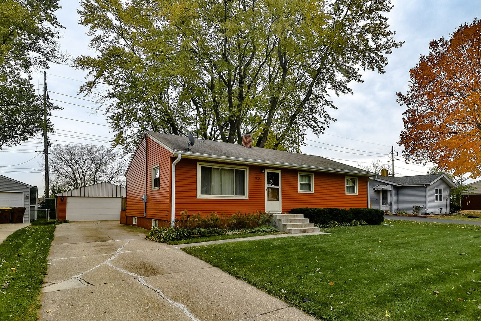 Property Photo:  1528 Kingsley Drive  IL 61115 