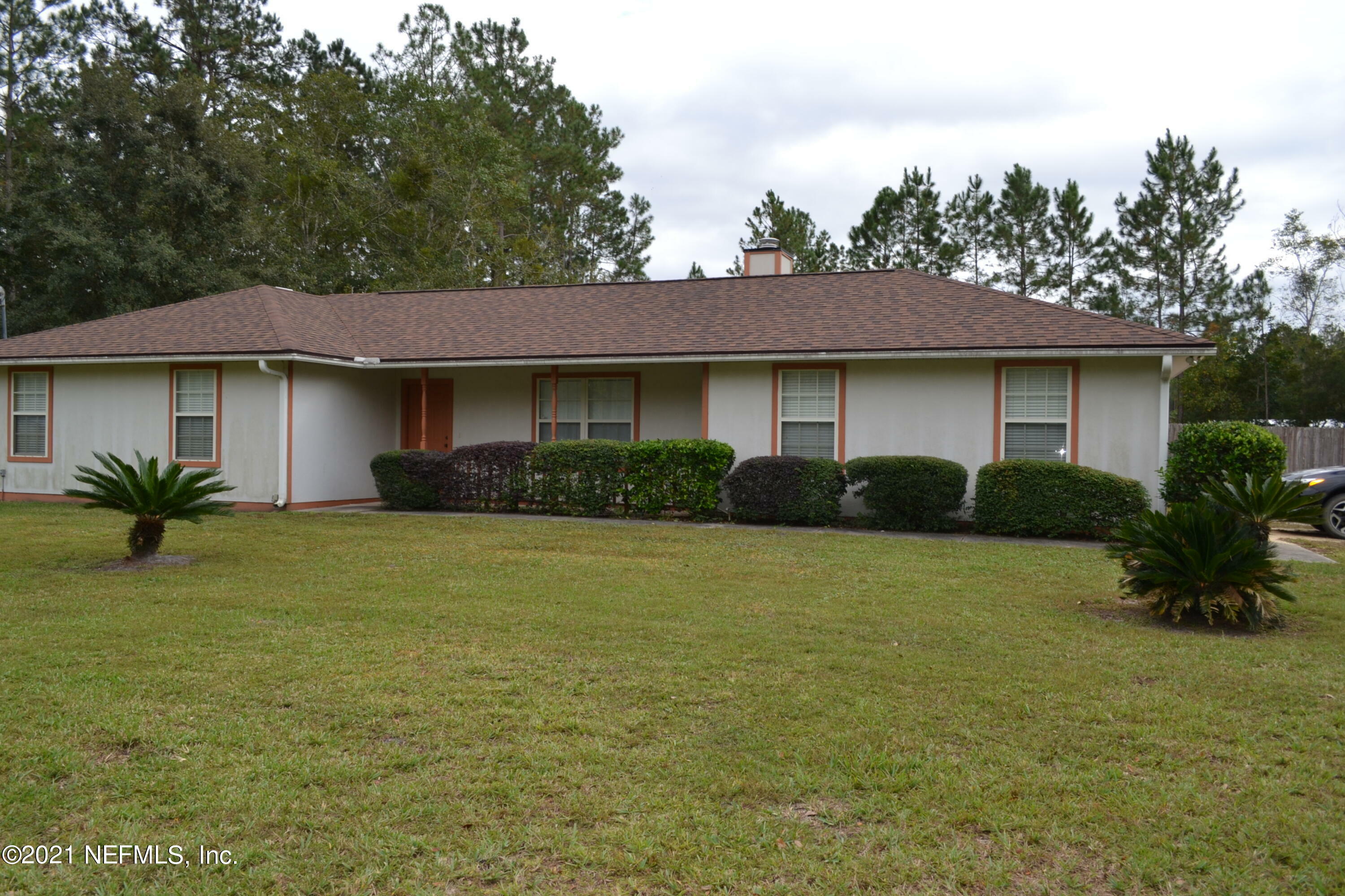 Property Photo:  2245 Arrowhead Avenue  FL 32068 