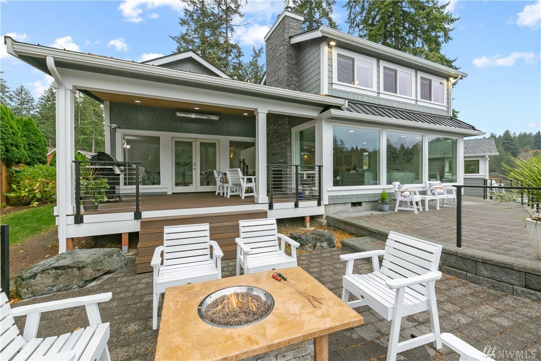 Property Photo: 5716 Lagoon Ln NW WA 98335