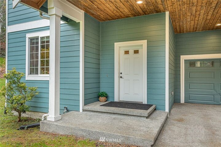 Property Photo:  7018  86th Street Ct NW  WA 98332 